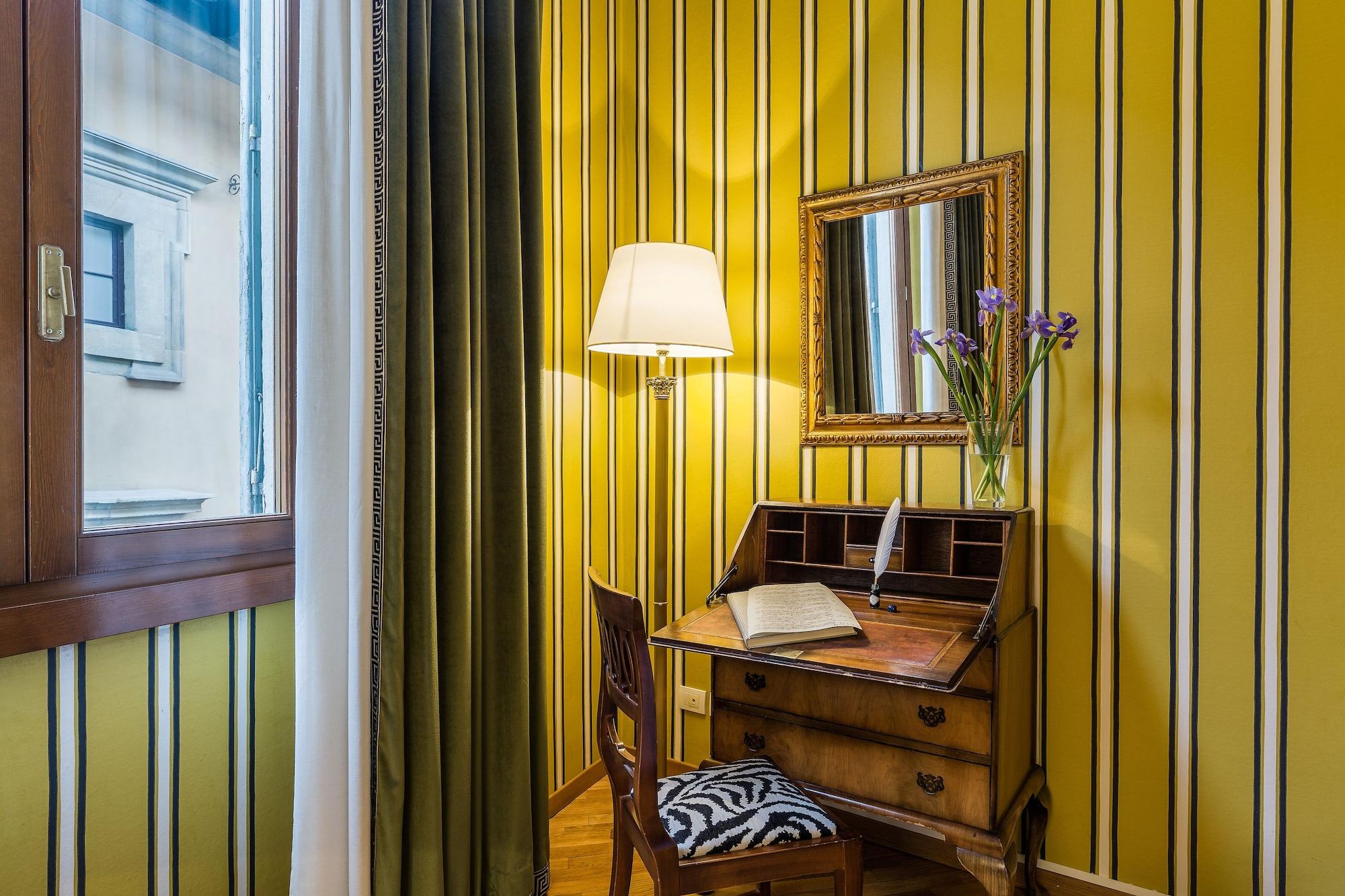 Room Mate Collection Isabella, Firenze Bagian luar foto