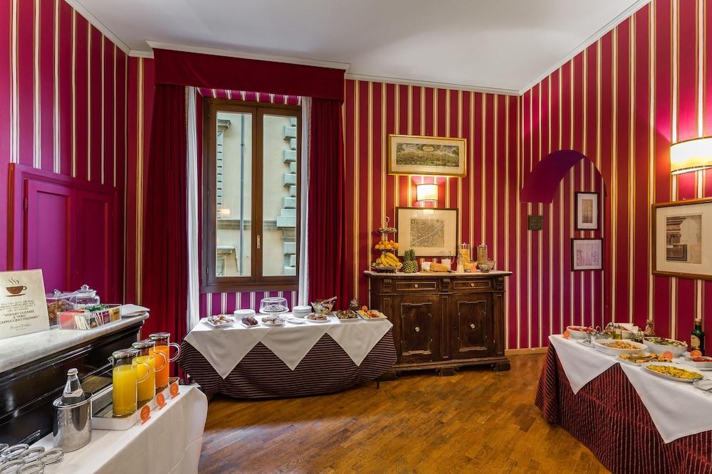 Room Mate Collection Isabella, Firenze Bagian luar foto